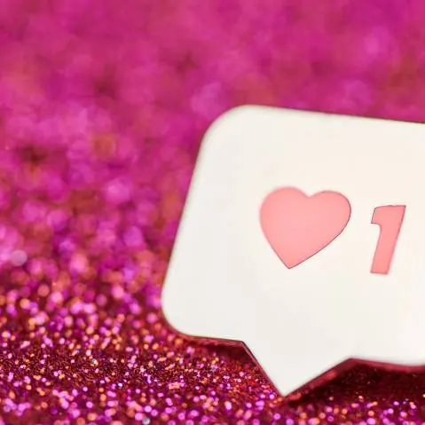 Shoppable Instagram stickers