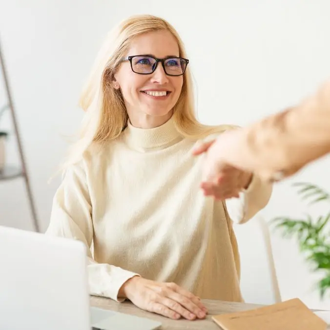 hr-medewerker die mee is met AI